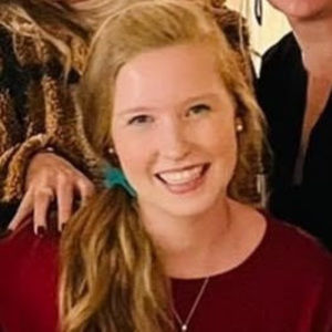 Meet your Posher, Marissa